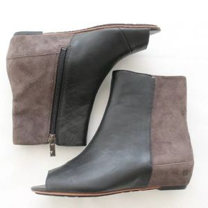 Tsubo Black Leather Gray Suede Peep Toe Ankle Boot
